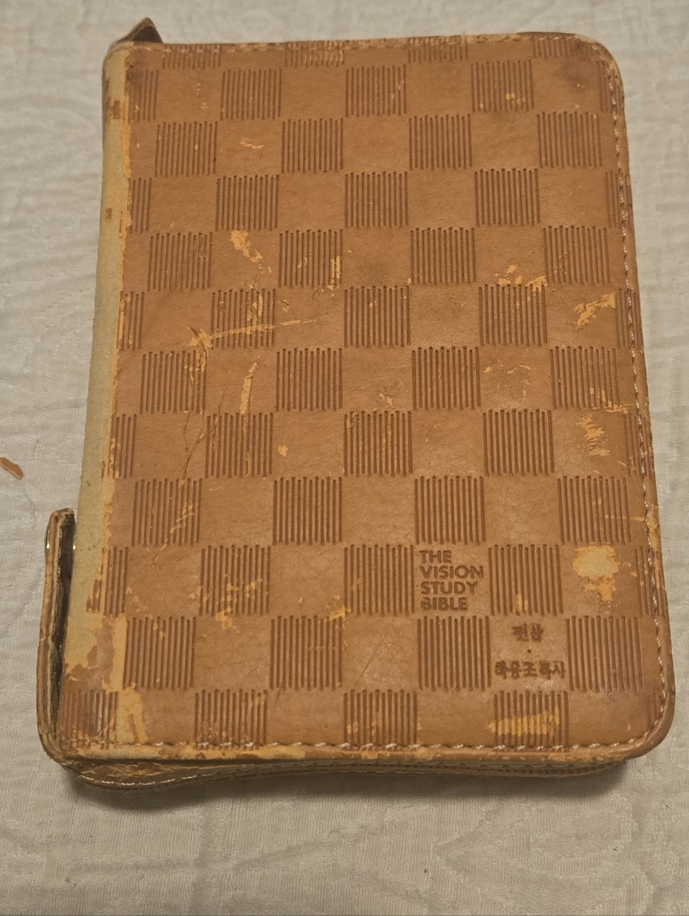 Vintage Duranno Vision Korean Study Bible Zip Wallet - Tan Checkerboard - Picture 2 of 10